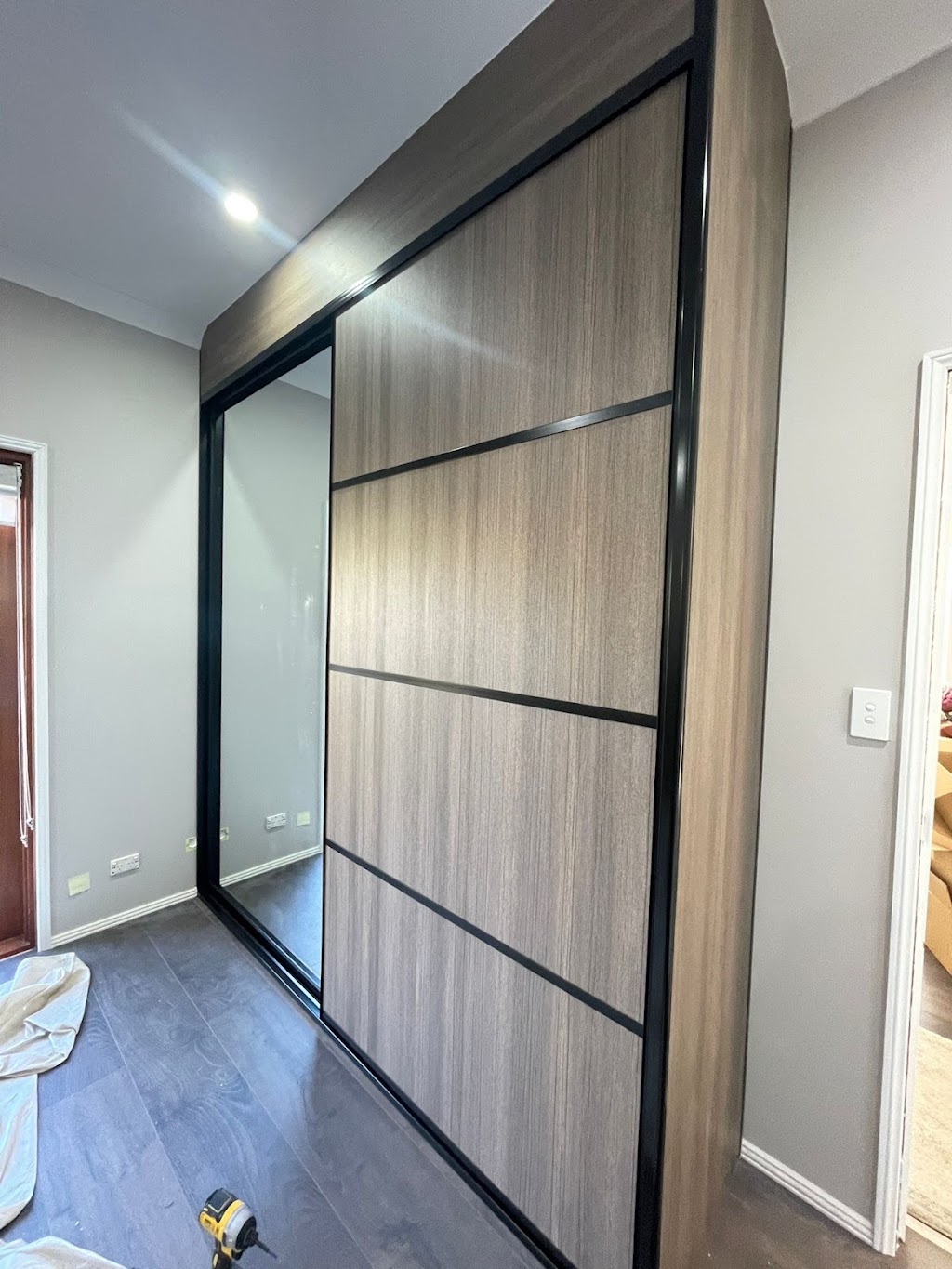 Just Design Your Wardrobes | Unit 3/13-15 Mill Rd, Campbelltown NSW 2560, Australia | Phone: (02) 4628 5983
