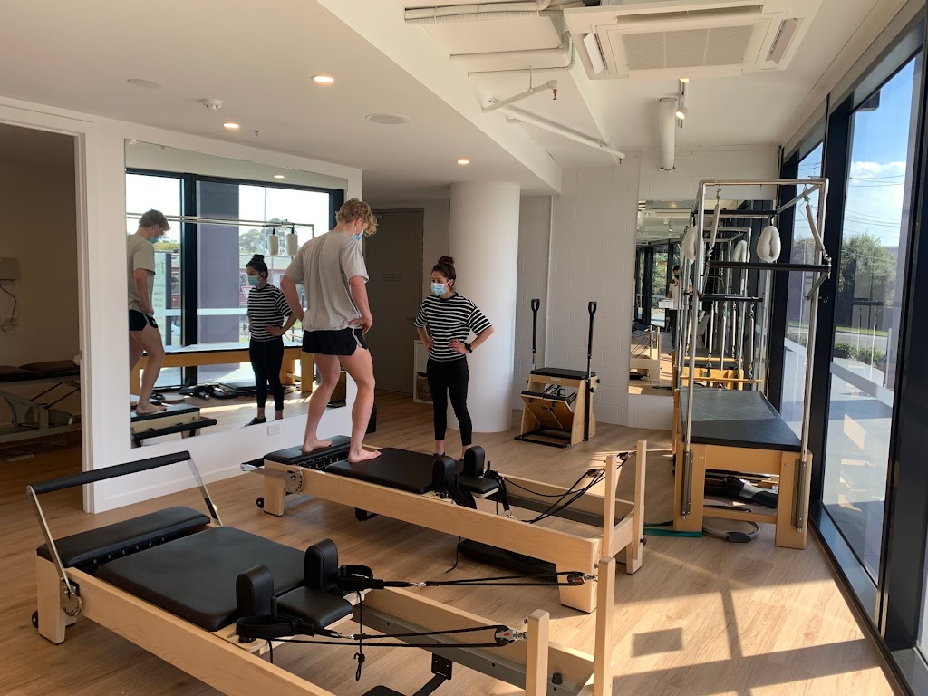 Complete Balance Physiotherapy Tullamarine | physiotherapist | Level 2/275 Melrose Dr, Melbourne Airport VIC 3045, Australia | 0393173992 OR +61 3 9317 3992