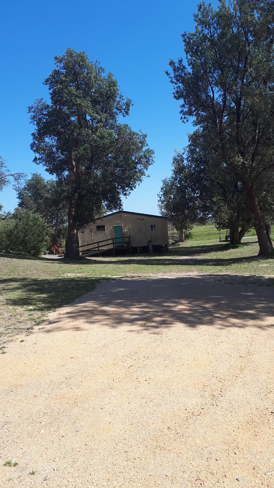 90 Mile Beach Holiday Retreat | campground | Loch Sport VIC 3851, Australia | 0351460320 OR +61 3 5146 0320