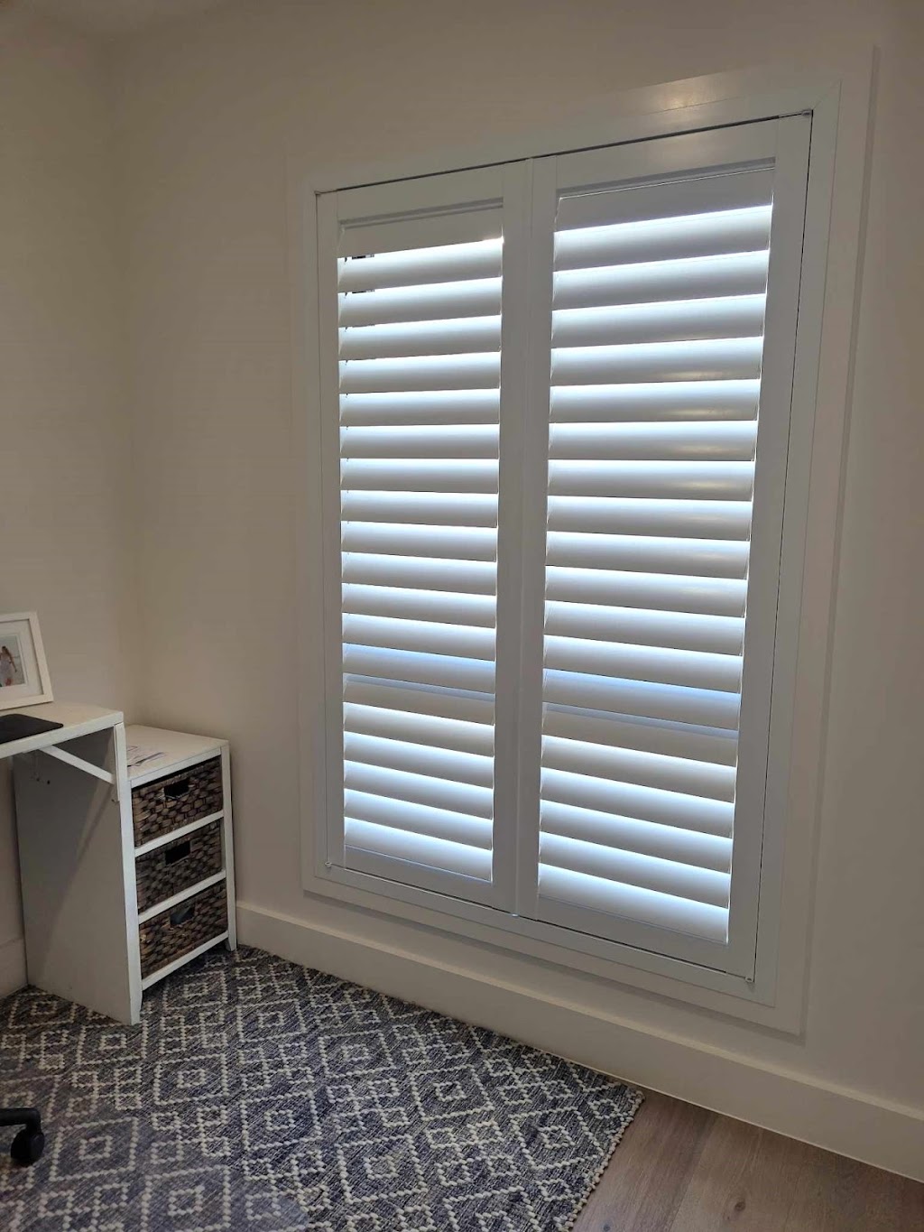 Hillview Shutters | 64 Collaroy Parade, Louth Park NSW 2320, Australia | Phone: 0422 473 015