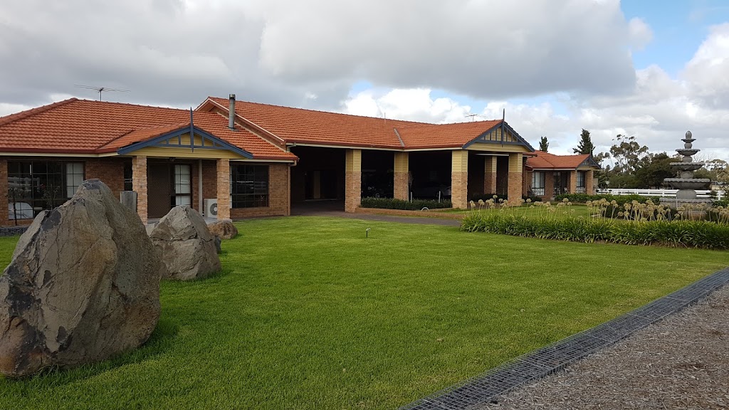 Melbourne Farm Stay | 200 Duncans Ln, Diggers Rest VIC 3427, Australia | Phone: (03) 9740 1345