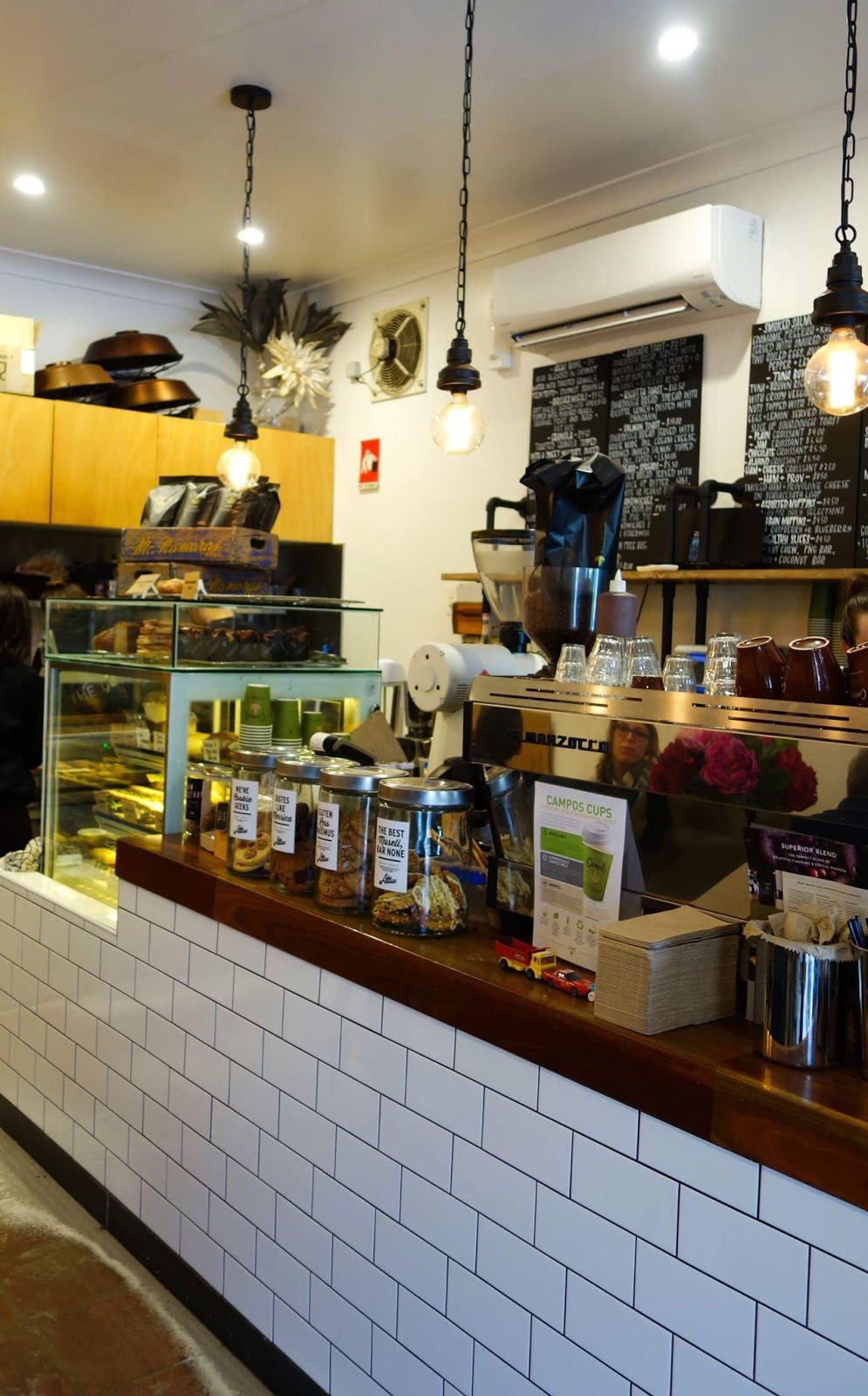Outpost Espresso | cafe | 996e Pittwater Rd, Collaroy NSW 2097, Australia | 0299710444 OR +61 2 9971 0444