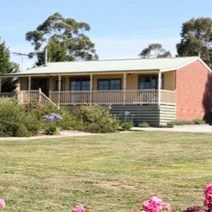 Sunflower Cottage | lodging | 55 Gibbs Rd, Yarra Glen VIC 3775, Australia | 0397301983 OR +61 3 9730 1983