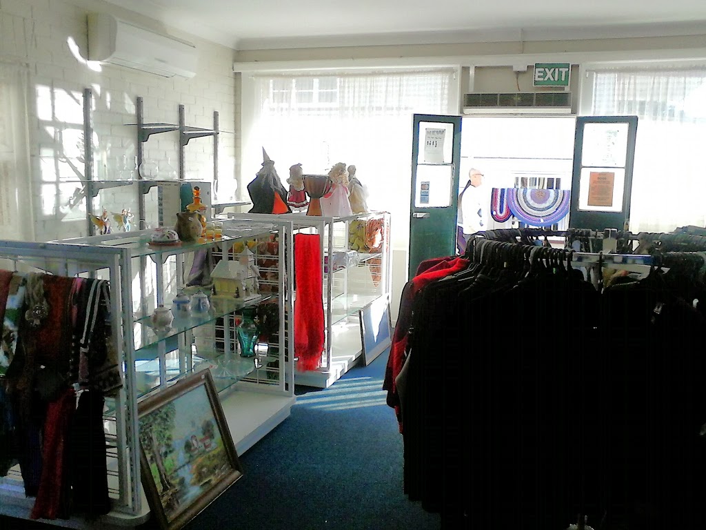 Silky Oaks Opp Shop | 218 Manly Rd, Manly West QLD 4179, Australia | Phone: (07) 3906 8817