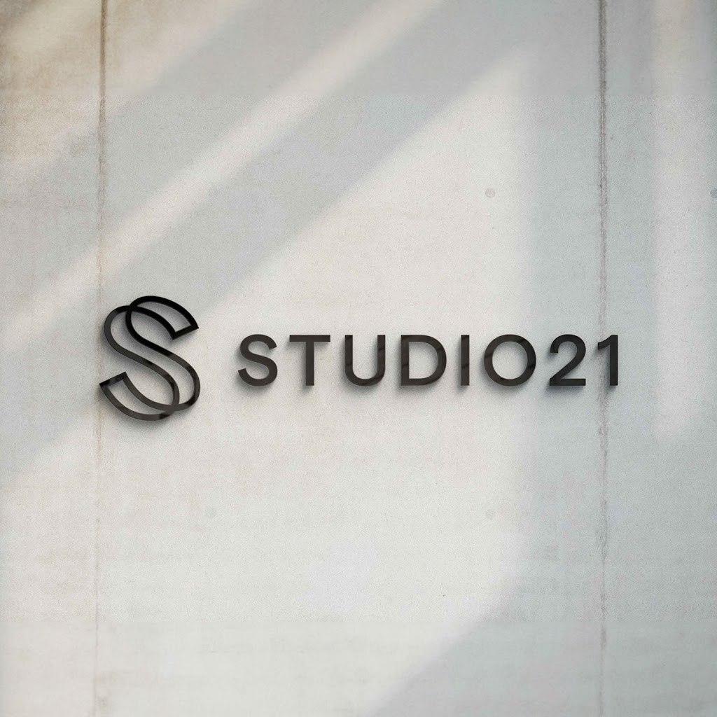 Studio 21 | 112 Barrier Reef Dr, Mermaid Waters QLD 4218, Australia | Phone: 1800 975 399