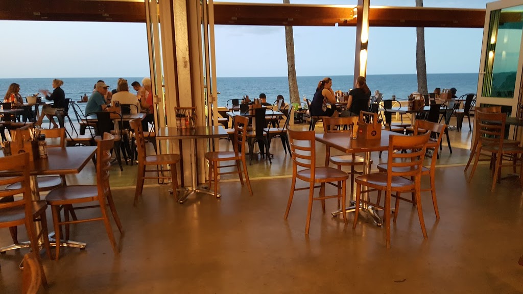 Enzos on the Beach | restaurant | 351a Esplanade, Hervey Bay, Scarness QLD 4655, Australia | 0741246375 OR +61 7 4124 6375