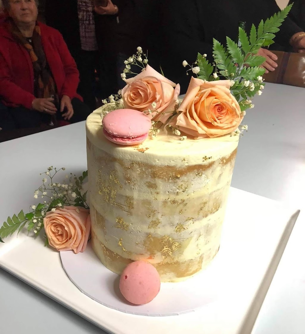 Sugar Blossom Custom Cakes | bakery | 36 Santons Approach, Busselton WA 6280, Australia | 0403428689 OR +61 403 428 689