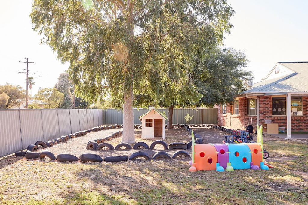 Aussie Kindies Early Learning Gilgandra | 23 Barden St, Gilgandra NSW 2827, Australia | Phone: (02) 6847 0099