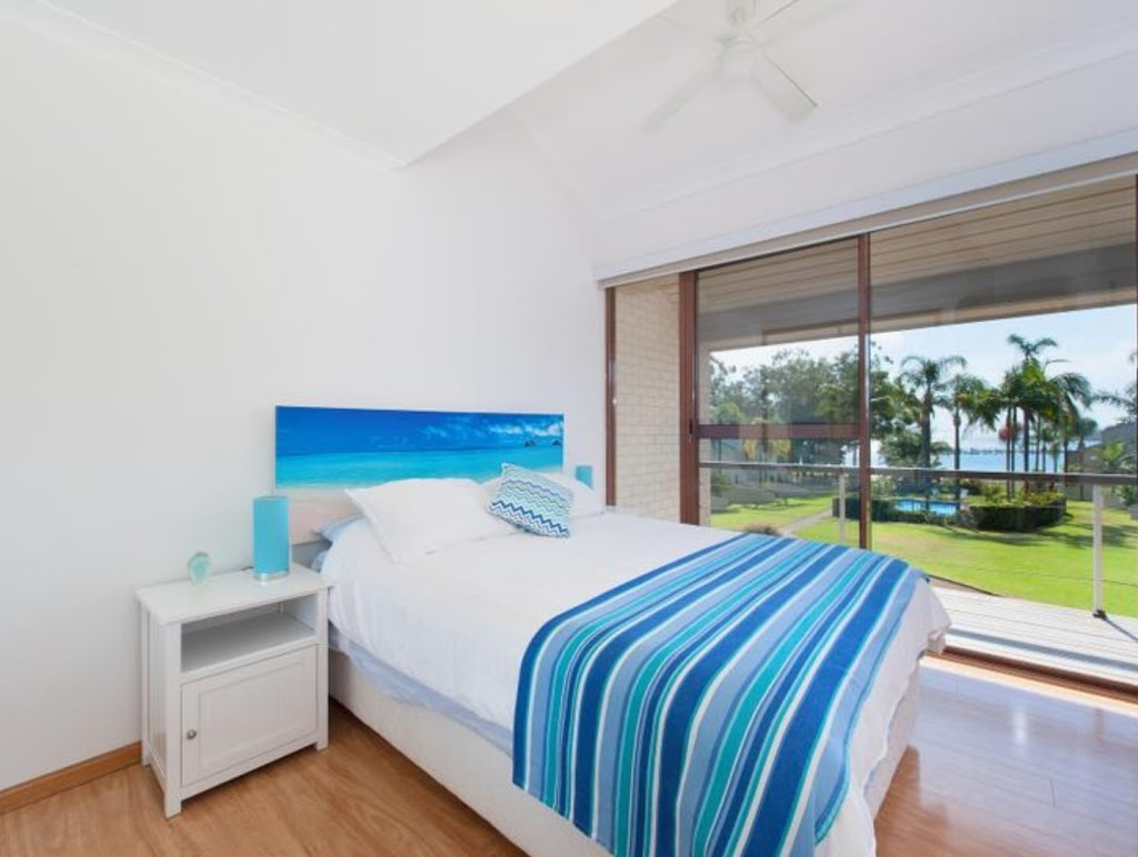 15 The Moorings | lodging | 4 Cromarty Rd, Soldiers Point NSW 2317, Australia | 0249804400 OR +61 2 4980 4400