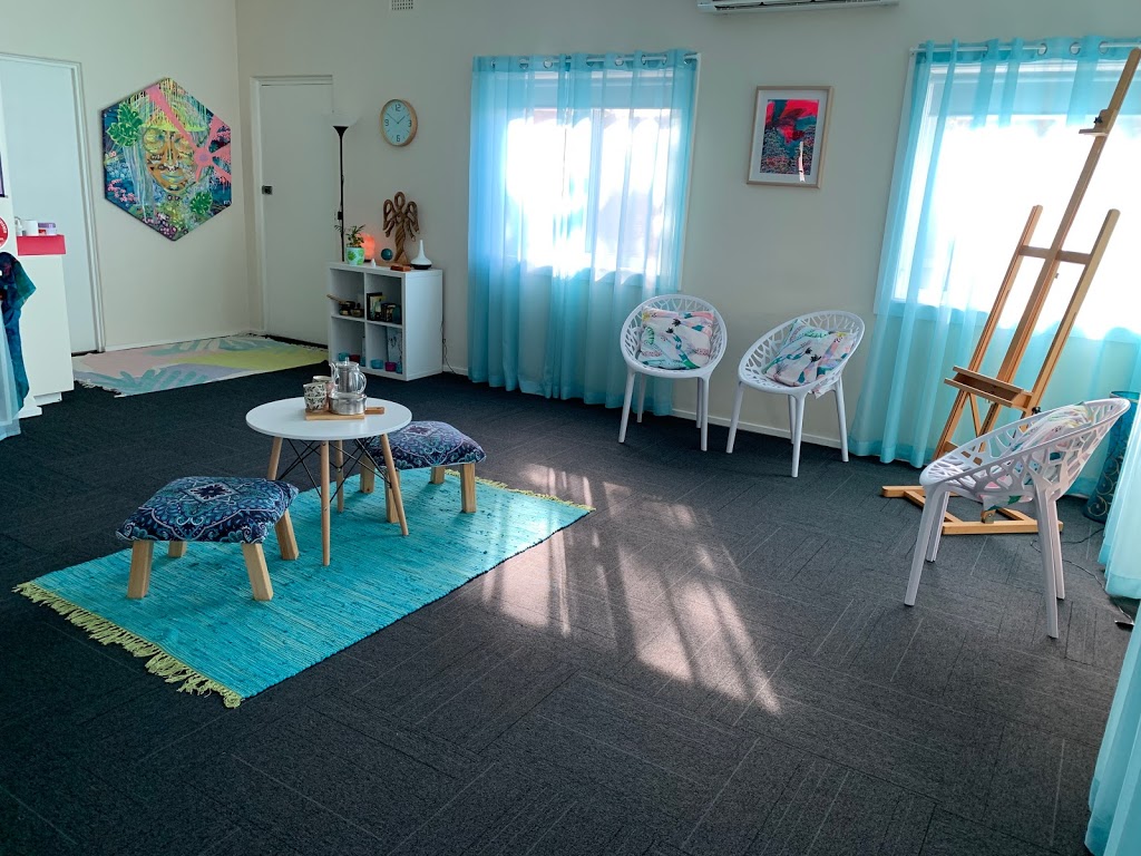 Creative Fountain Expressive Therapies | health | 51 Bluff Rd, Black Rock VIC 3193, Australia | 0400969809 OR +61 400 969 809