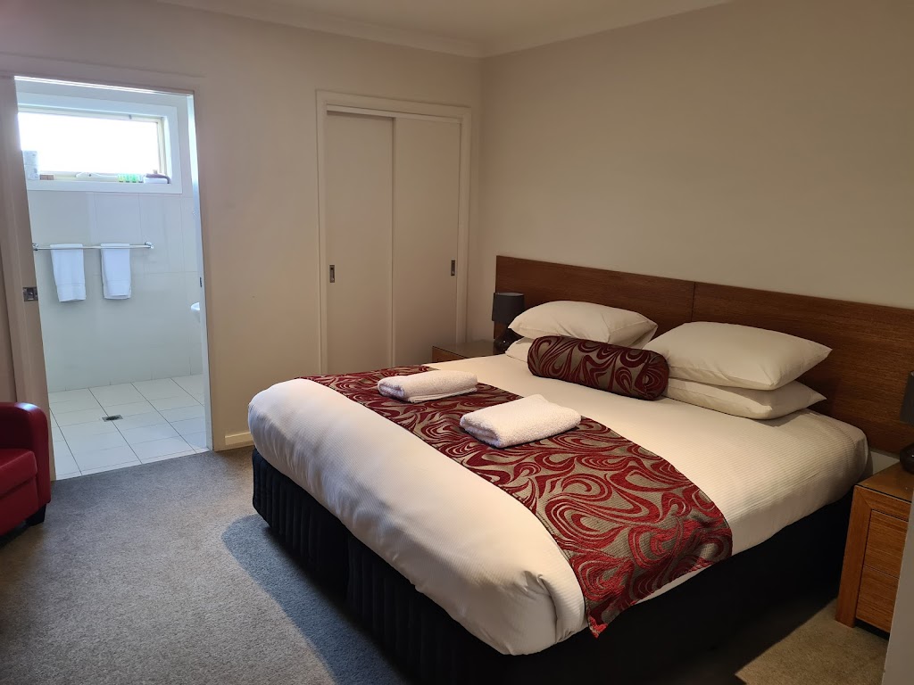 Red Earth Motel | 469 Argent St, Broken Hill NSW 2880, Australia | Phone: (08) 8088 5694