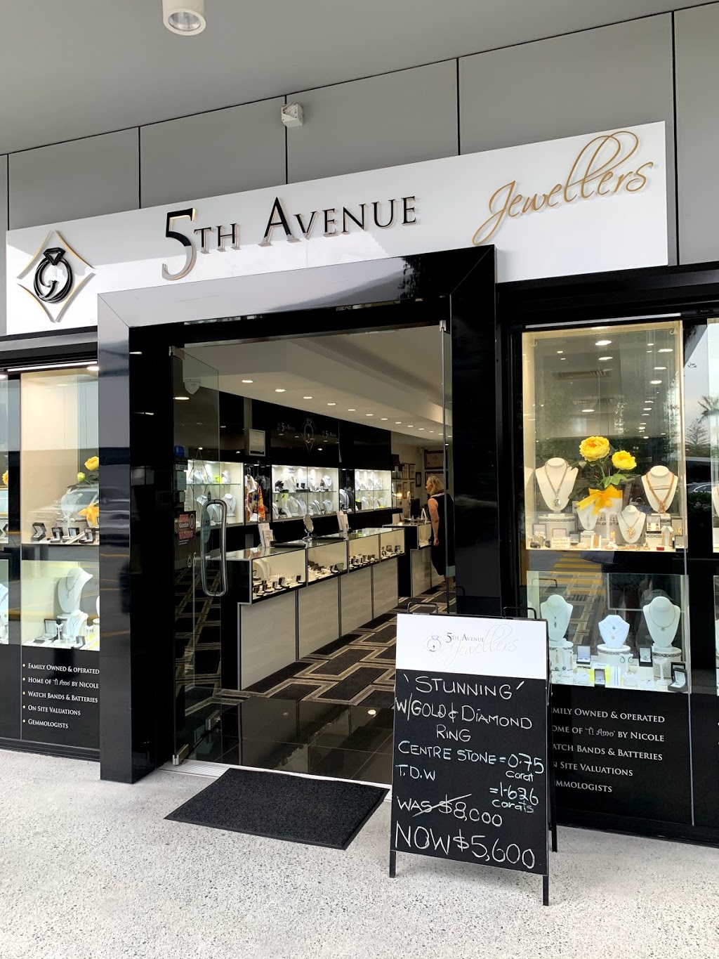 5th Avenue Jewellers | jewelry store | Surfers Paradise QLD 4217, Australia | 0755386611 OR +61 7 5538 6611