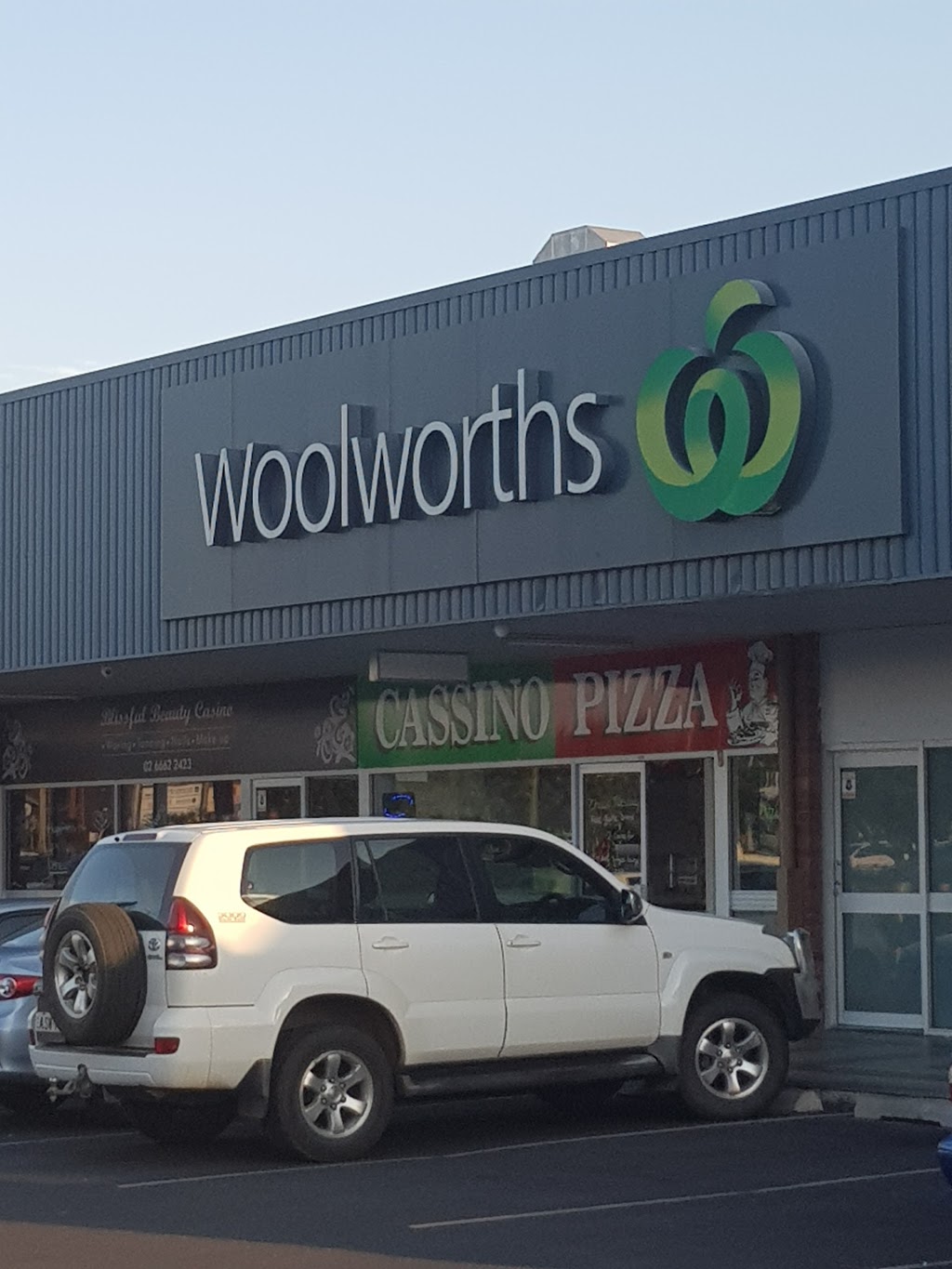 Woolworths Casino | supermarket | 169 Canterbury St, Casino NSW 2470, Australia | 0266636100 OR +61 2 6663 6100