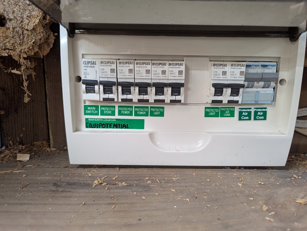 Watts Electrical and AirConditioning | 24 Heritage Ave, Frankston South VIC 3199, Australia | Phone: 0401 100 128