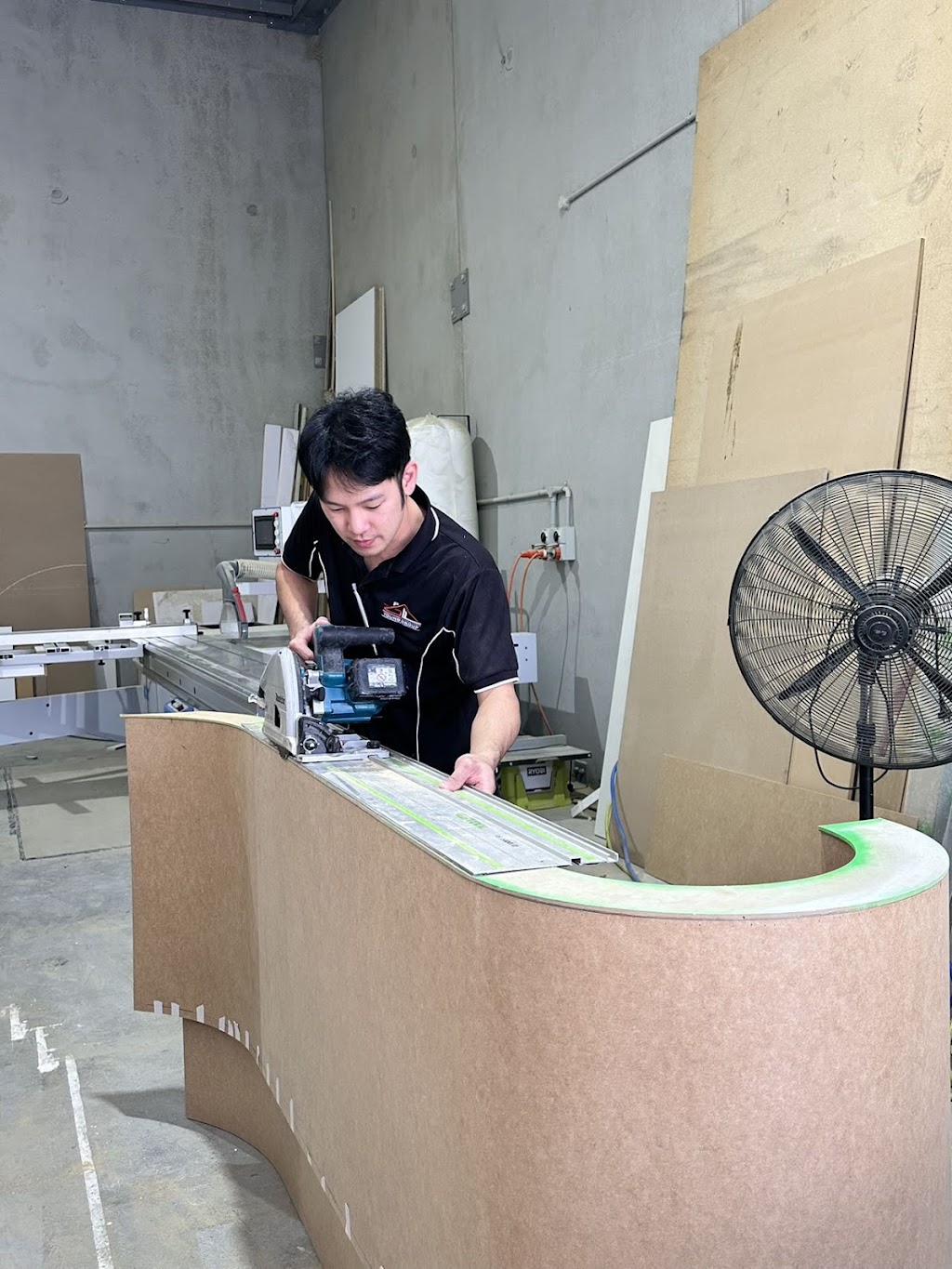 Young Group & Joinery | 1A/1 Bellfrog St, Greenacre NSW 2190, Australia | Phone: 0421 766 643