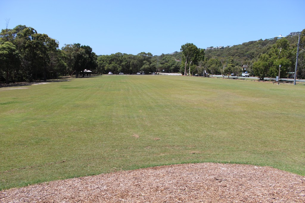 Point Lookout Oval | park | E Coast Rd, Point Lookout QLD 4183, Australia