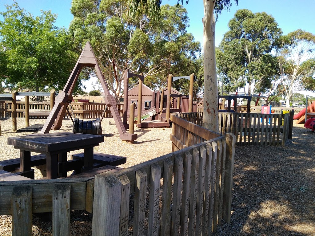 Presidents Park | park | Corner of Heaths and, McGrath Rd, Werribee VIC 3030, Australia