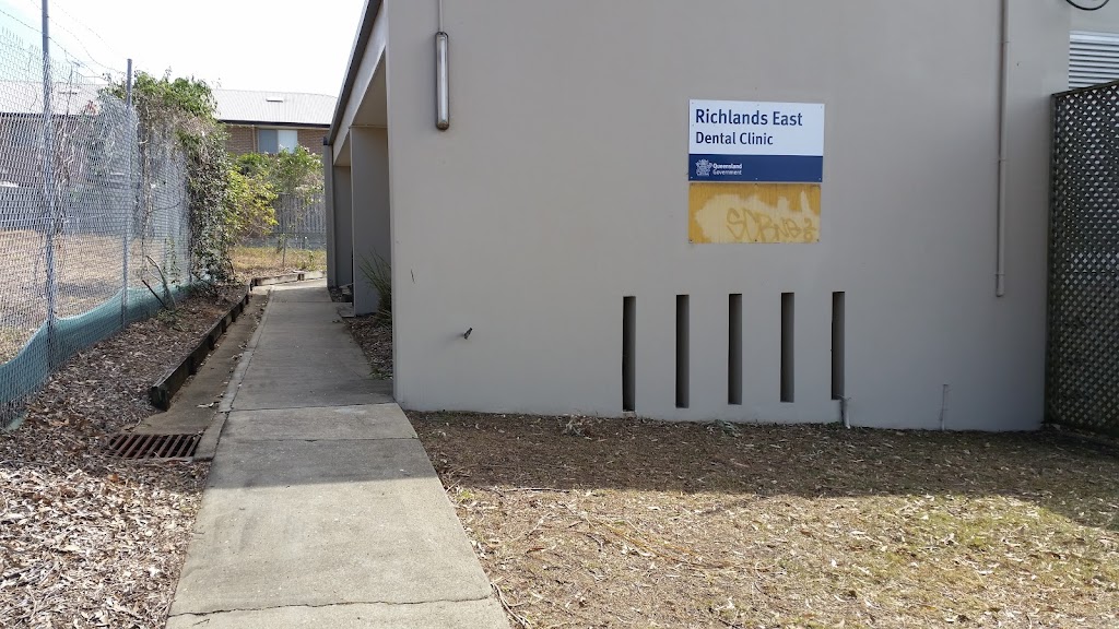 Richlands East Oral Health Clinic | 23a Columba St, Inala QLD 4077, Australia | Phone: 1300 300 850