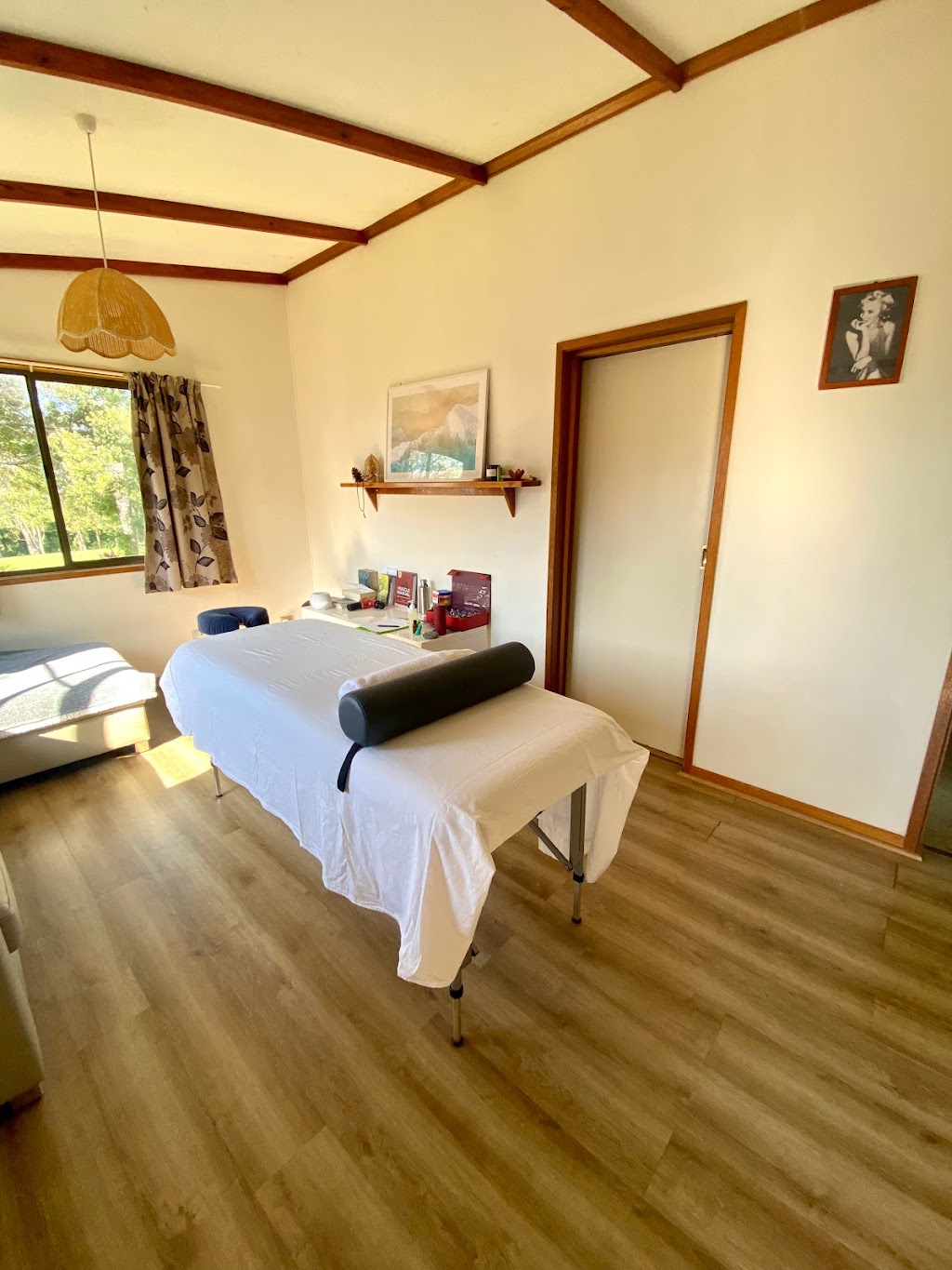 Massage therapy Byron bay Clinic / Mobile | 292 Picadilly Hill Rd, Coopers Shoot NSW 2479, Australia | Phone: 0415 948 009