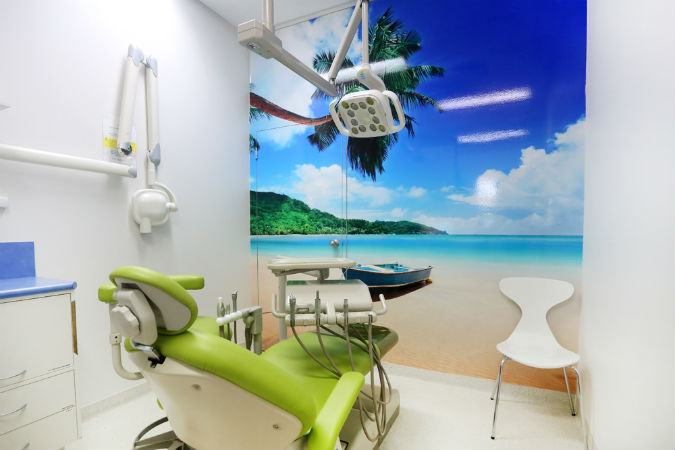 Kallangur Dental Surgery | dentist | 1423 Anzac Ave, Kallangur QLD 4503, Australia | 0738860933 OR +61 7 3886 0933
