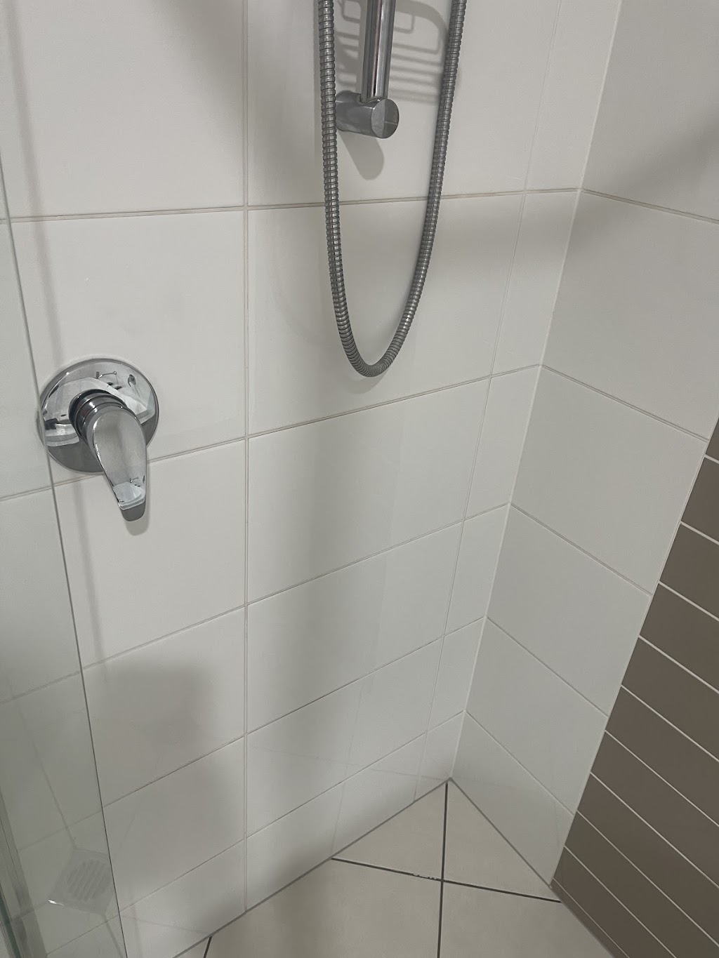 High Care Cleaning Services | 18 Lashmar St, South Ripley QLD 4306, Australia | Phone: 0450 698 303