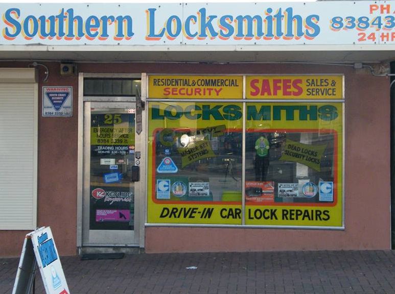 Southern Locksmiths | locksmith | 25 Beach Rd, Christies Beach, Adelaide SA 5165, Australia | 0883843339 OR +61 8 8384 3339