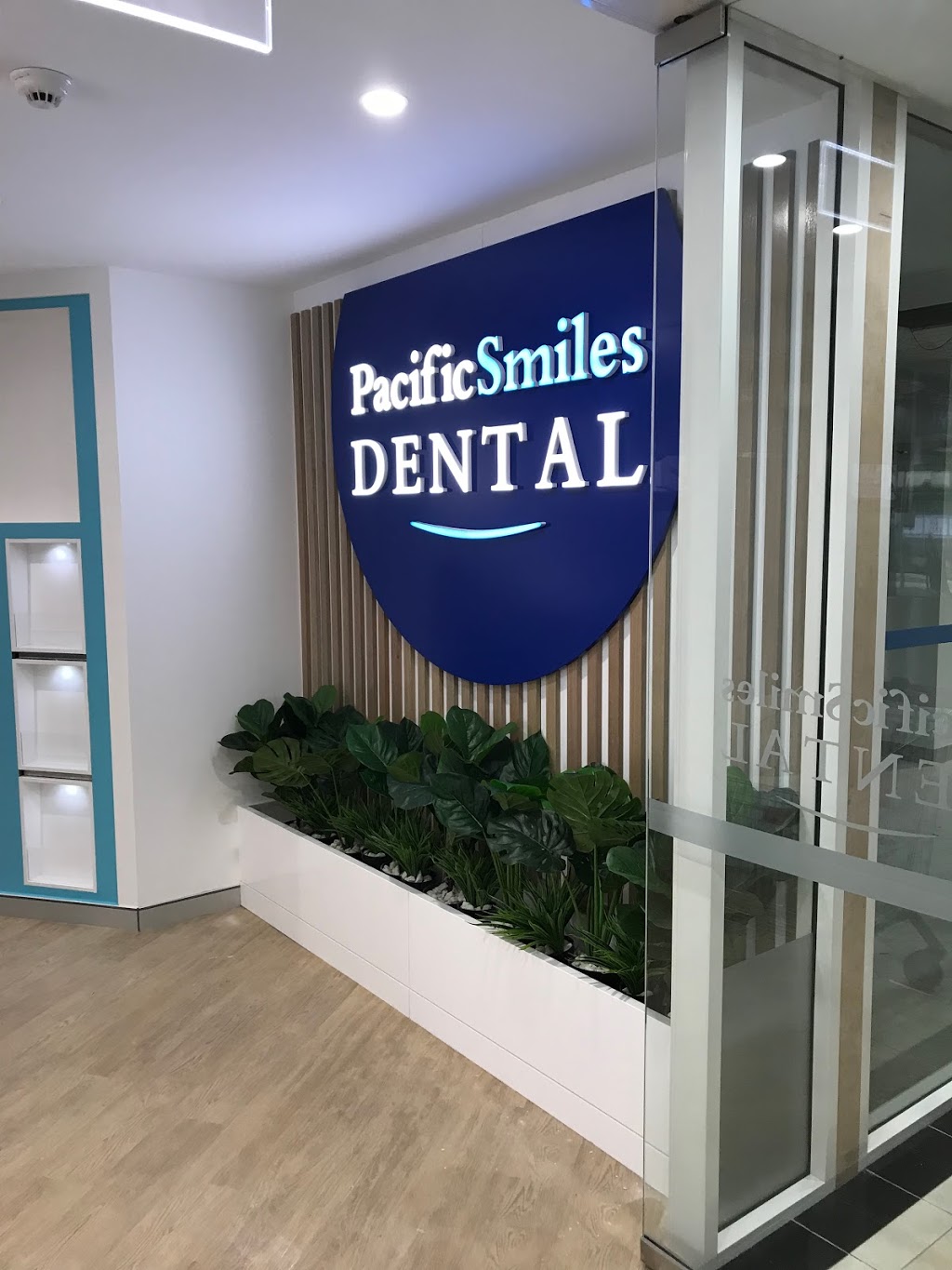 Pacific Smiles Dental, Woden | dentist | 28 Brewer St, Phillip ACT 2606, Australia | 0262828100 OR +61 2 6282 8100