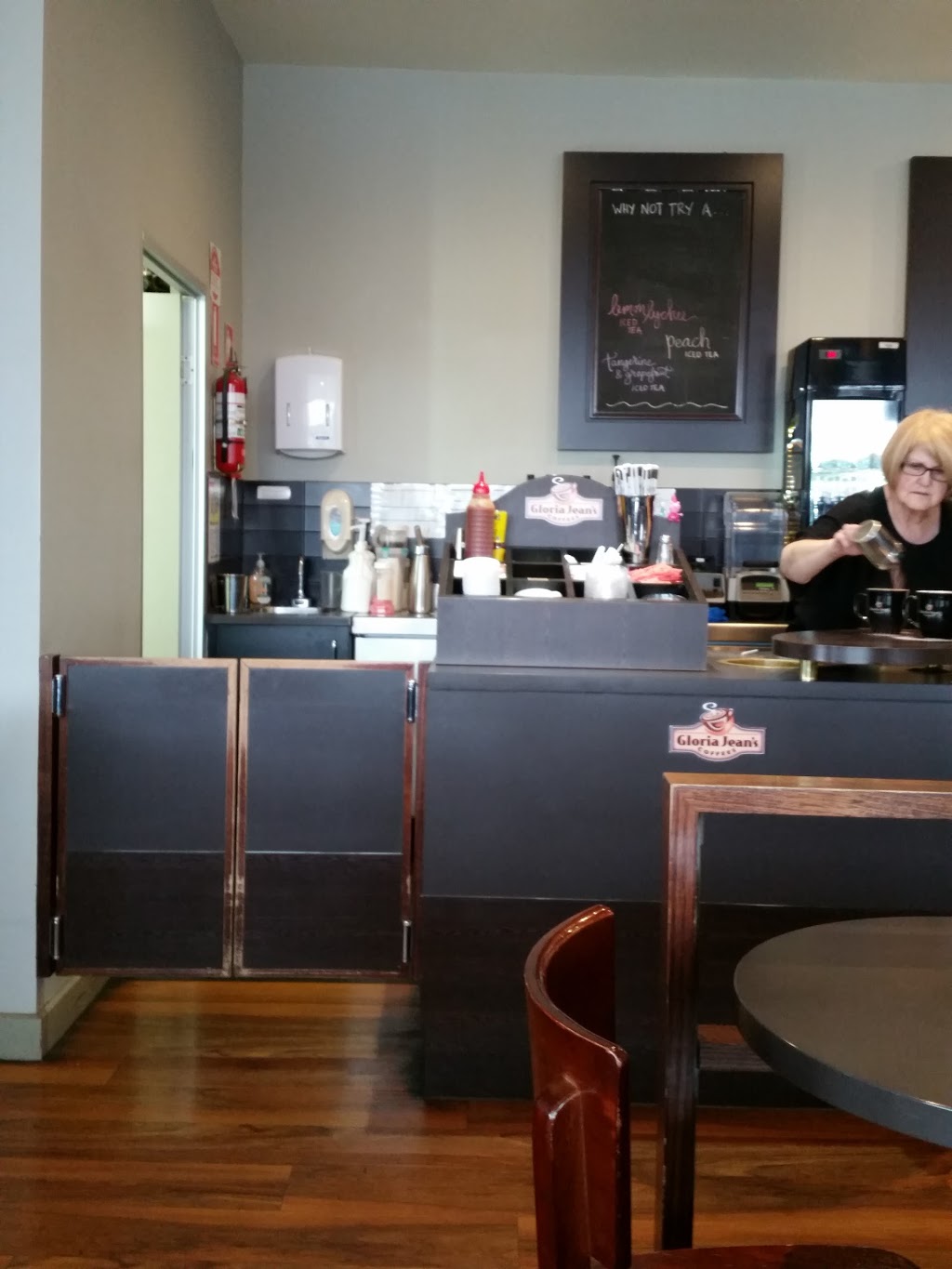Gloria Jeans Coffees | cafe | 8/154 Raglan Parade, Warrnambool VIC 3280, Australia | 0355617599 OR +61 3 5561 7599
