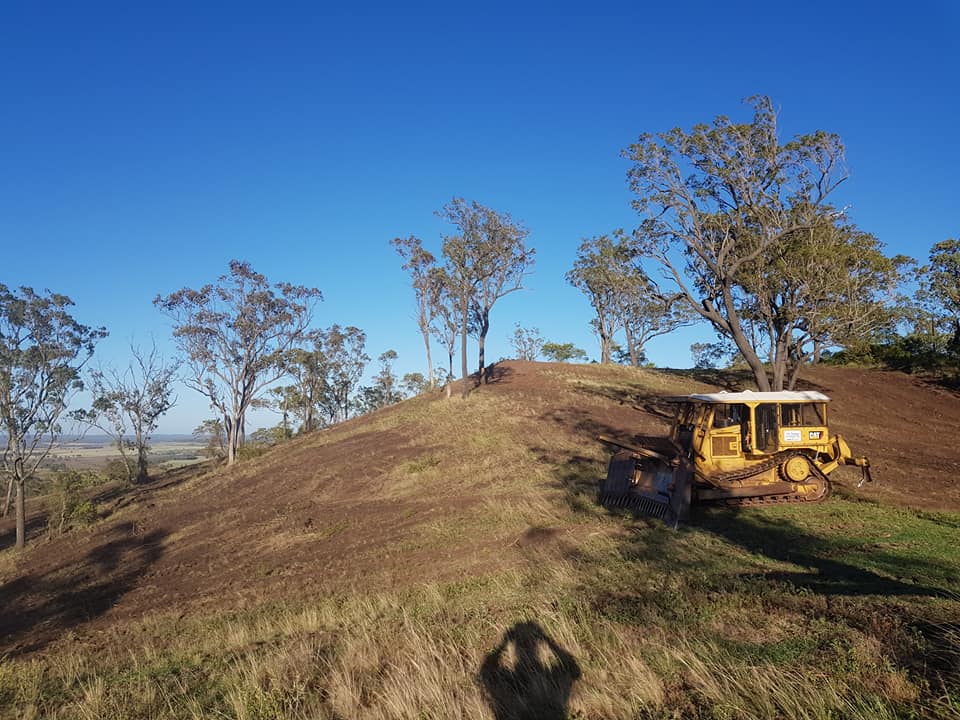 Oakleigh Earthmoving and Transport | general contractor | 223 Motley Mount Tyson Rd, Mount Tyson QLD 4356, Australia | 0408073217 OR +61 408 073 217