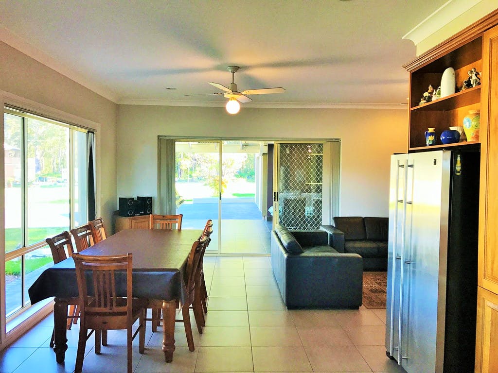 Deep Water Paradise | lodging | 12 Coulon St, Woollamia NSW 2540, Australia | 0244415188 OR +61 2 4441 5188