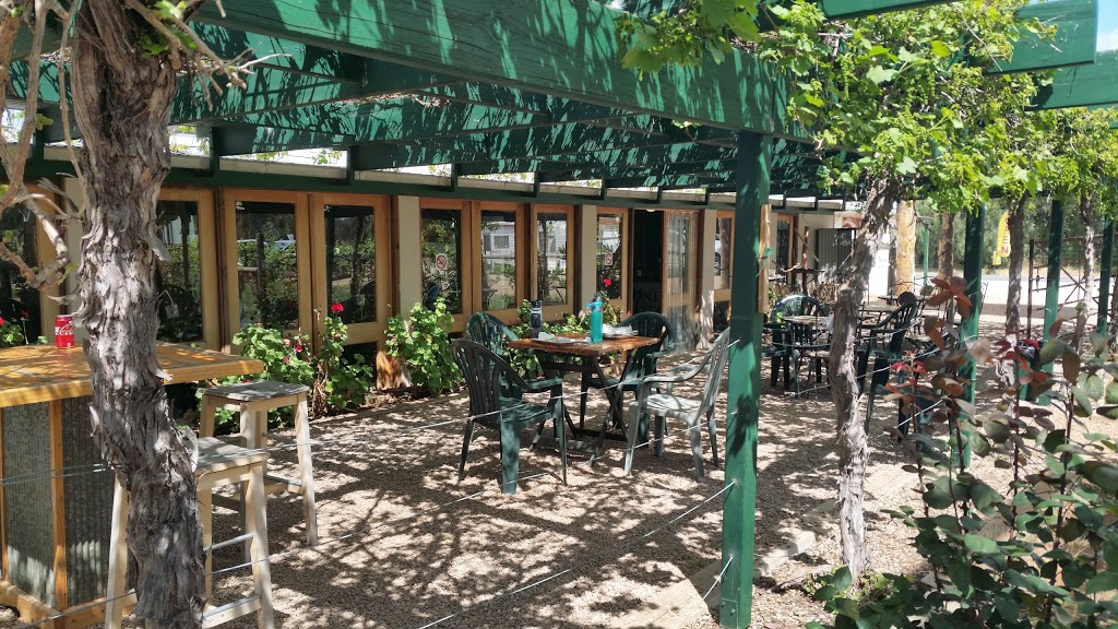 Stone Hut Cottages | lot 1 Horrocks Hwy, Stone Hut SA 5480, Australia | Phone: (08) 8663 2165