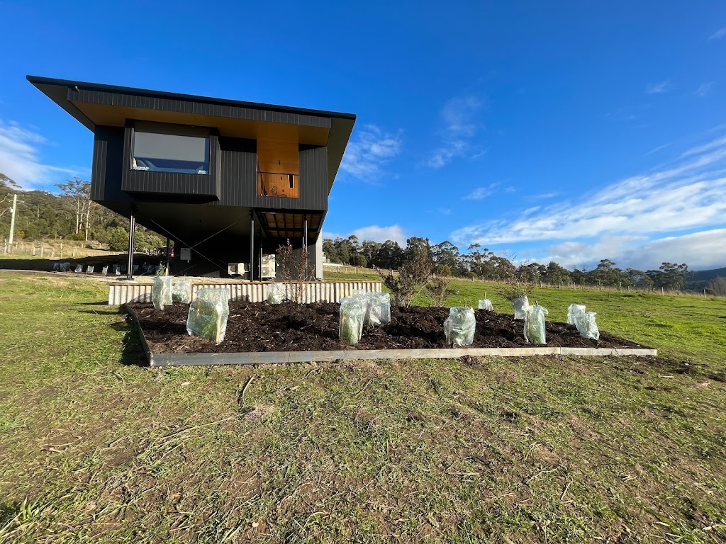 Oak & Rose Garden Co. | 7 Ranelagh St, Ranelagh TAS 7109, Australia | Phone: 0424 224 627