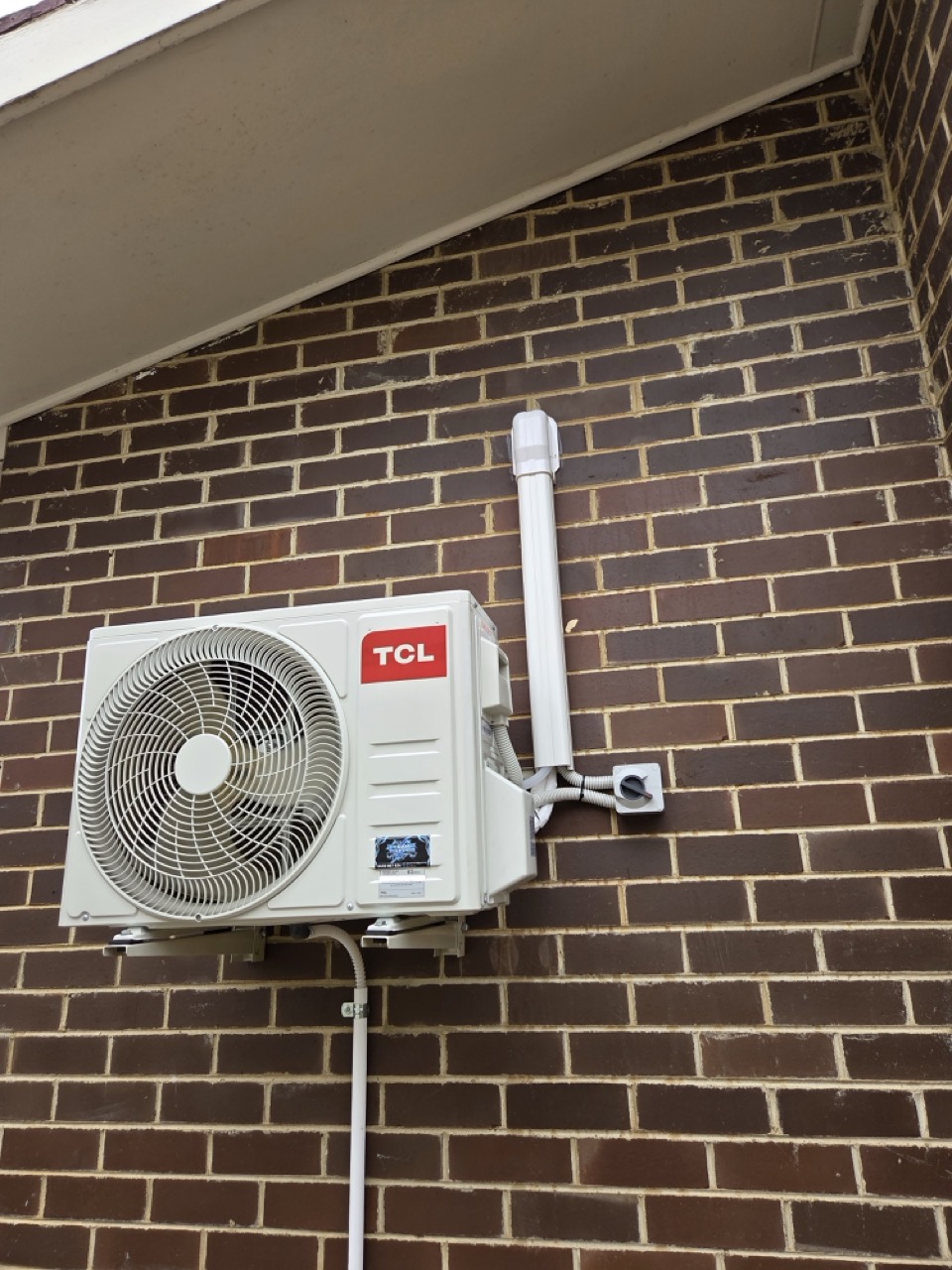 Dynamic Solutions Electrical & Aircon | 13 Monique Rose Dr, Cranbourne West VIC 3977, Australia | Phone: 0450 067 924