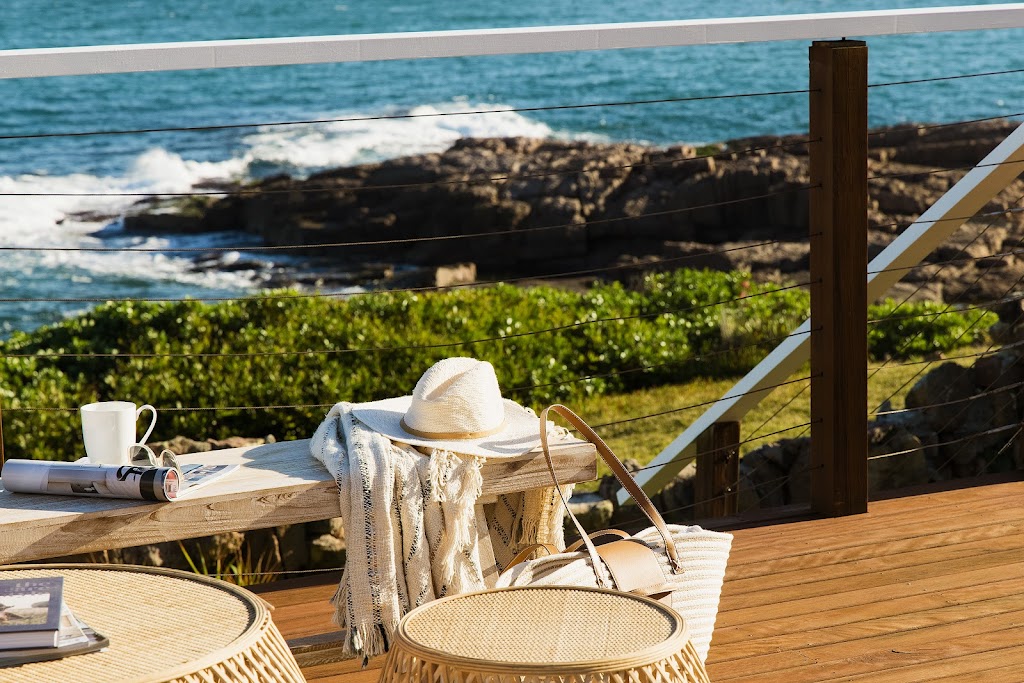 Oceans Edge Retreat | 10 Ocean St, Fishermans Bay NSW 2316, Australia | Phone: (02) 4044 5021