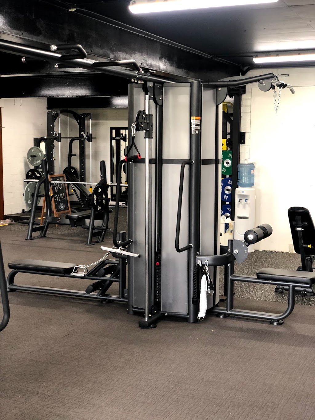 Southern Cross Fitness Store | 4/395 Hillsborough Rd, Warners Bay NSW 2282, Australia | Phone: (02) 4954 8811