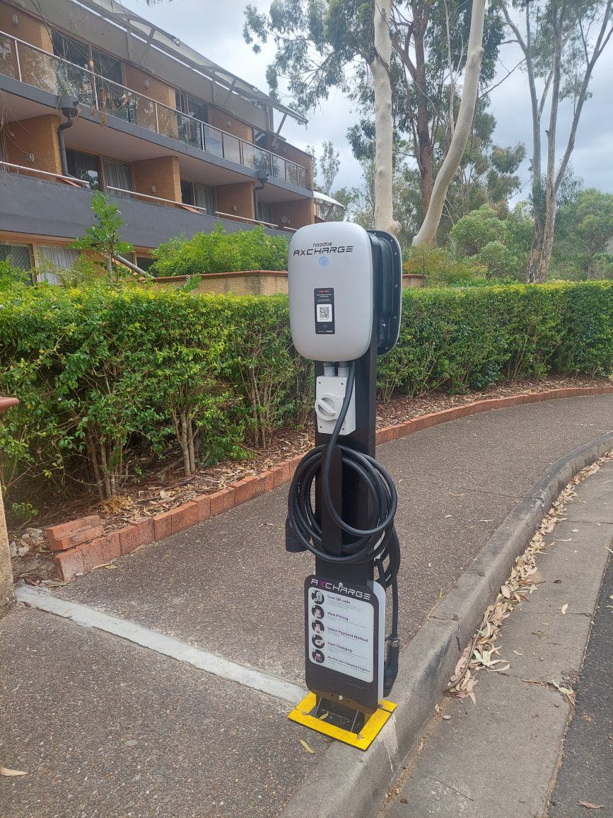 AXCharge Charging Station | 1 Routley Dr, Kooralbyn QLD 4285, Australia | Phone: 1800 866 999