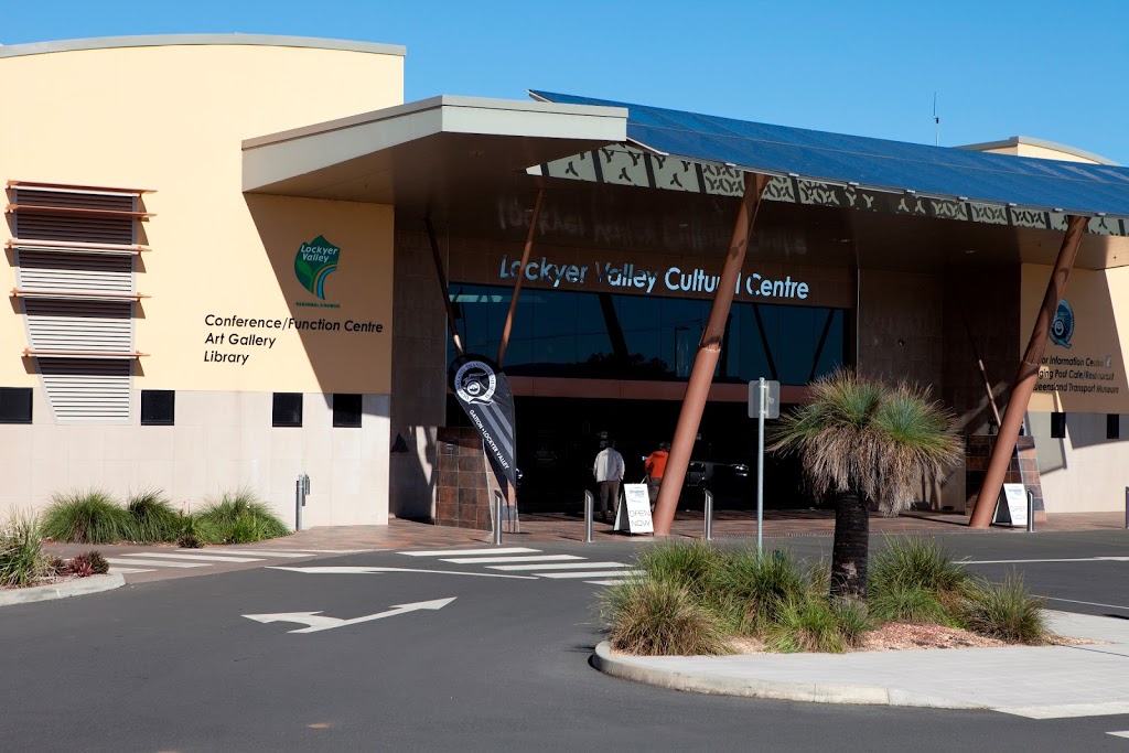 Lake Apex Visitor Information Centre | 34 Lake Apex Drive, Lockyer Valley Cultural Centre, Gatton QLD 4343, Australia | Phone: (07) 5466 3426