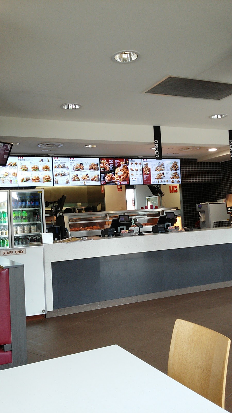 KFC Warwick | 30 Albion Street, New England Hwy, Warwick QLD 4370, Australia | Phone: (07) 4661 2377