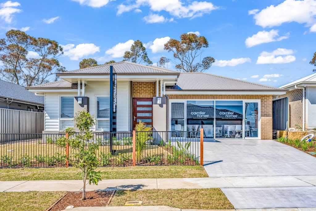 Cavalier Homes - Home Builders Newcastle - Display Home | 27 Tillage Drive, Lochinvar NSW 2321, Australia | Phone: (02) 9044 8777
