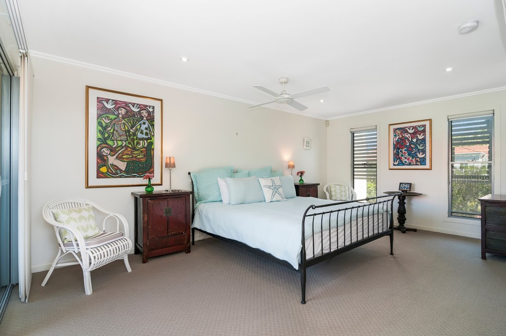 Surfers Paradise Townhouse | 1/3 Parneno St, Surfers Paradise QLD 4217, Australia | Phone: 0423 124 726