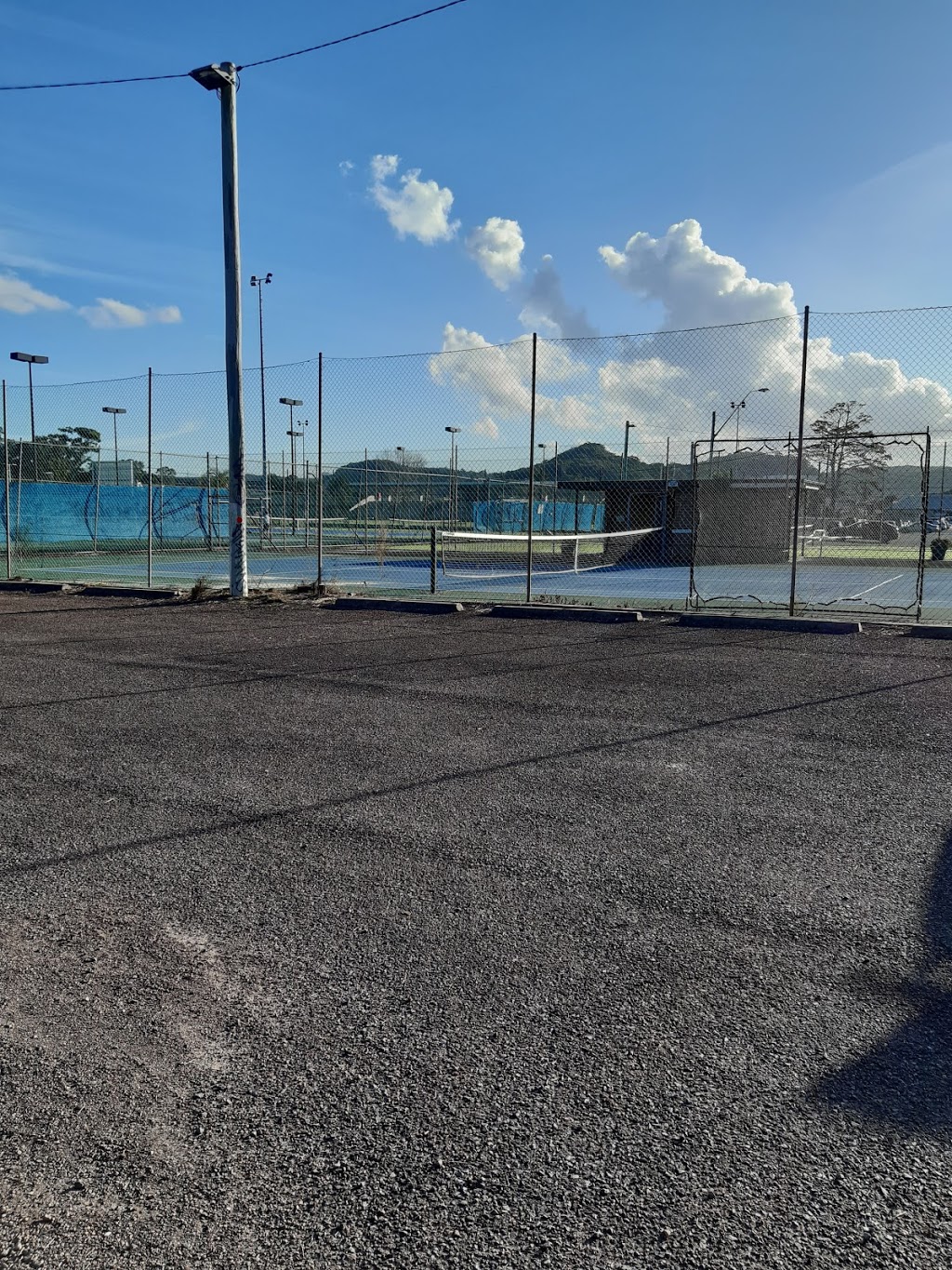 Gosford City Council Tennis Courts | 81 Brick Wharf Rd, Woy Woy NSW 2256, Australia | Phone: 0425 203 252