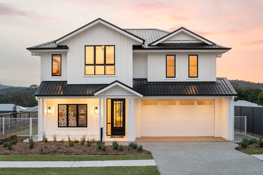 Montgomery Homes Display Home Fletcher Green | 1 Thoroughbred St, Minmi NSW 2287, Australia | Phone: (02) 4945 4000