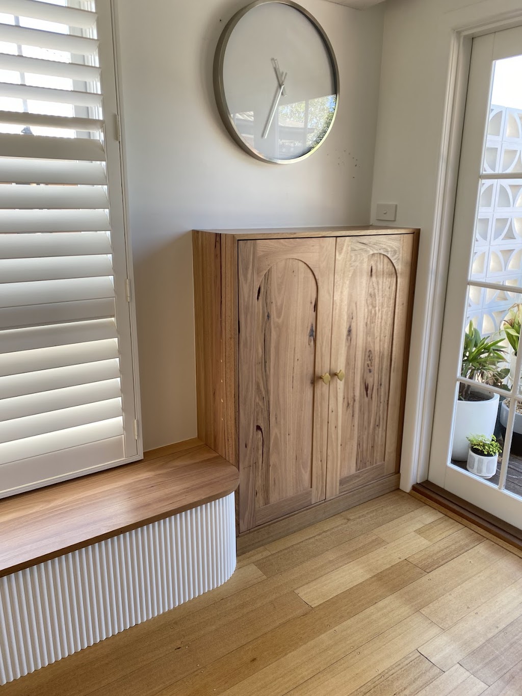 Worpel Custom Furniture | 25A Alsop Dr, Winchelsea VIC 3241, Australia | Phone: 0439 013 145