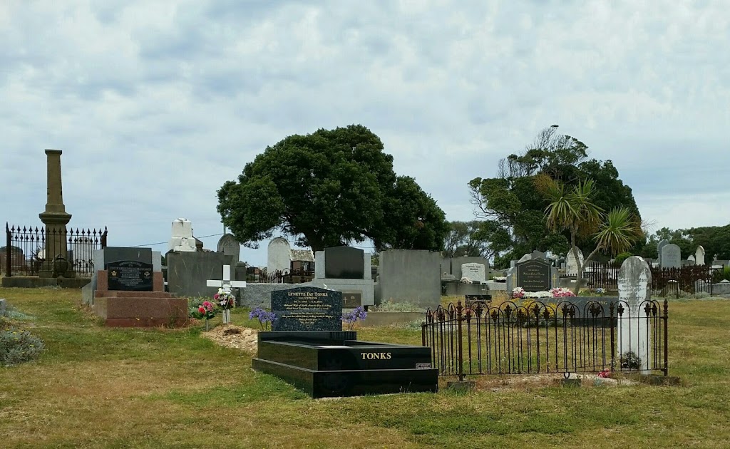 Queenscliff Cemetery Pt. Lonsdale | 159 Point Lonsdale Rd, Point Lonsdale VIC 3225, Australia | Phone: 52493939