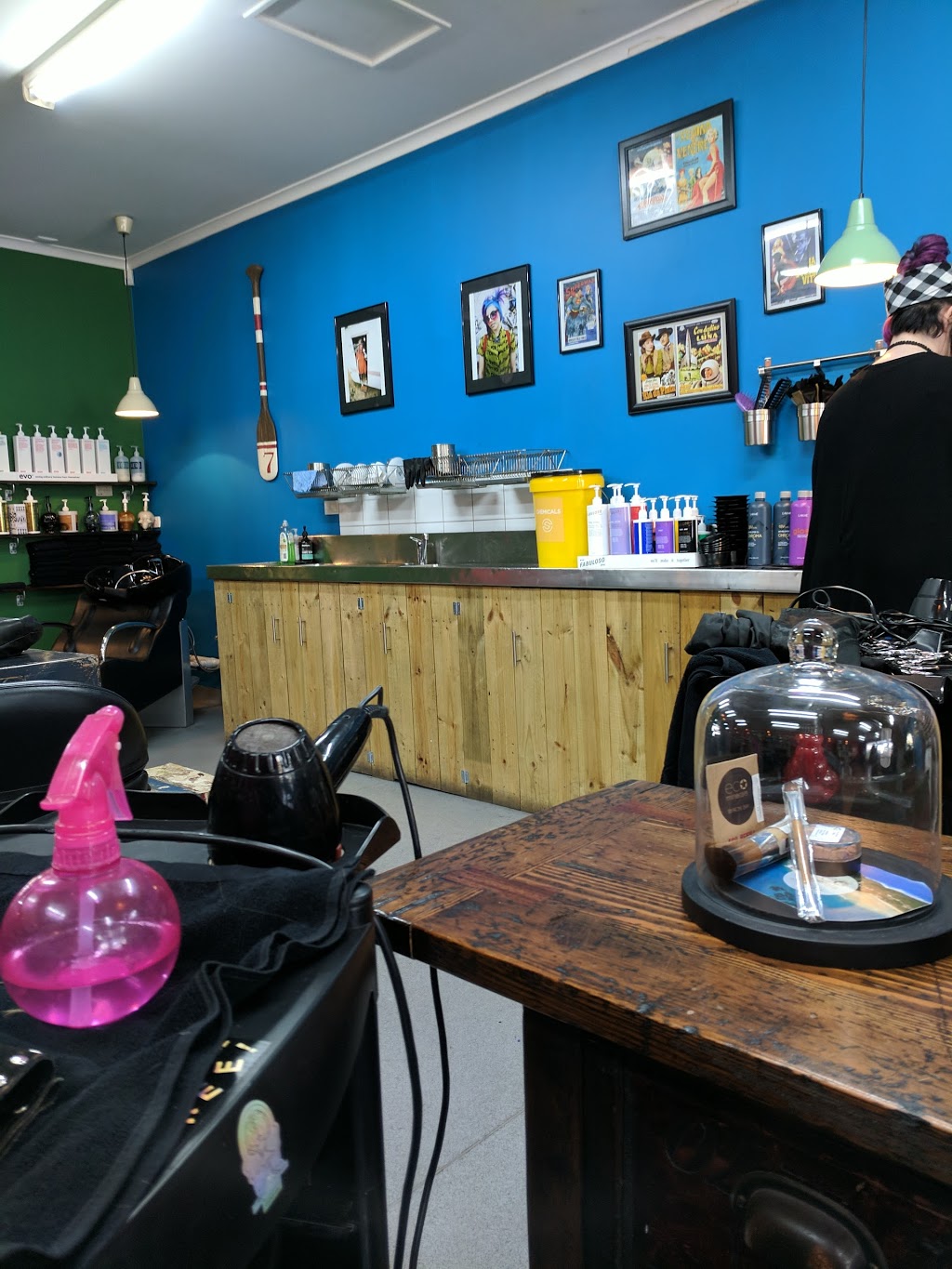 Rock Retro Scissors | hair care | 505B Lower North East Rd, Campbelltown SA 5074, Australia | 0881652288 OR +61 8 8165 2288