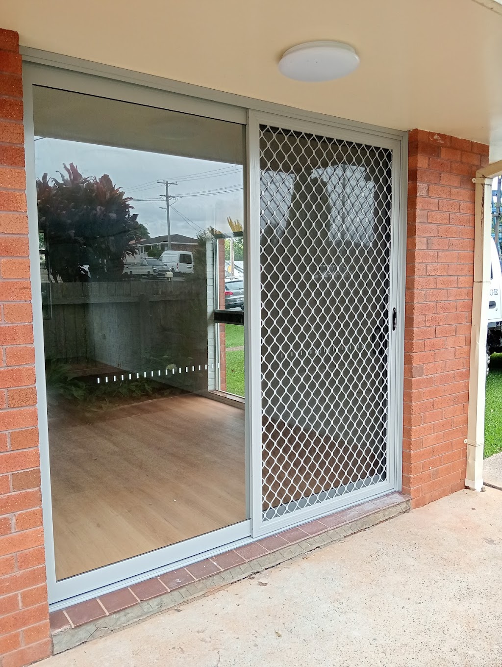 HV GLASS & ALUMINIUM | 7 Maloney St, Bowraville NSW 2449, Australia | Phone: 0475 711 942
