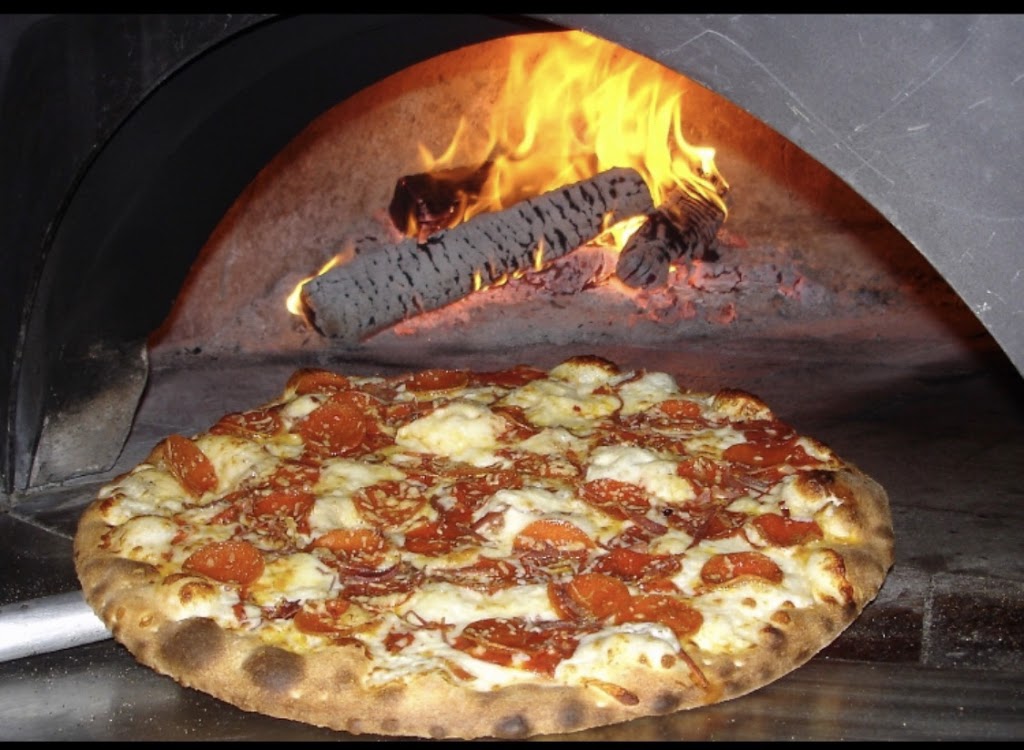 La Q Woodfired Pizza & Restaurant | meal delivery | 223 High St, Kew VIC 3101, Australia | 0398550233 OR +61 3 9855 0233