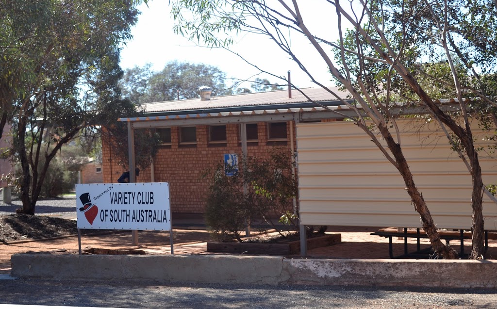 Errappa Blue Light Camp | Seventh St, Iron Knob SA 5601, Australia | Phone: (08) 8646 2109