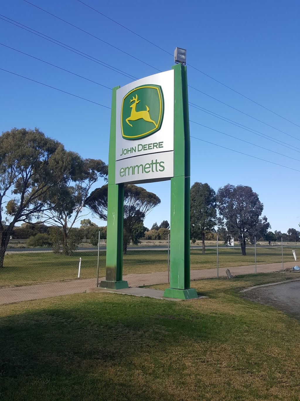 Emmetts | 62 Wedgewood Rd, Parndana SA 5220, Australia | Phone: (08) 8559 6066