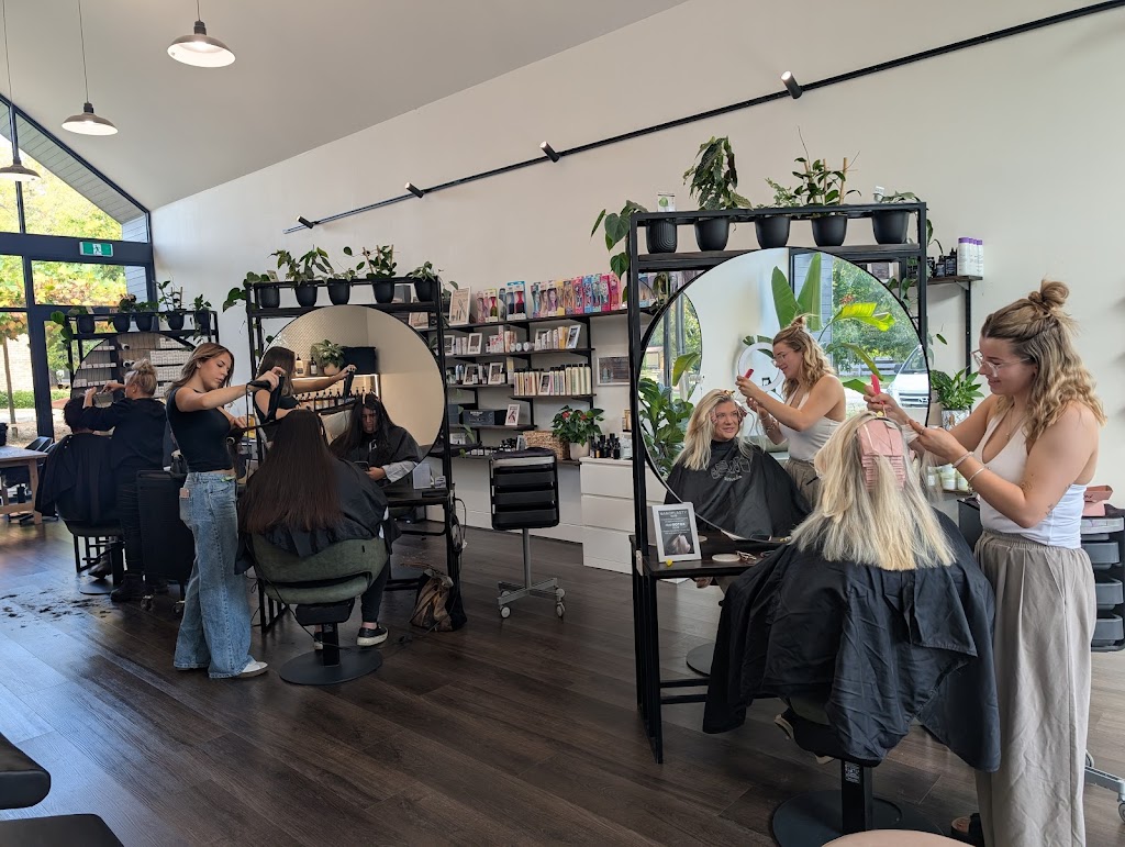 The Hair Boutique Trentham | 2/31 Victoria St, Trentham VIC 3458, Australia | Phone: 0401 635 769
